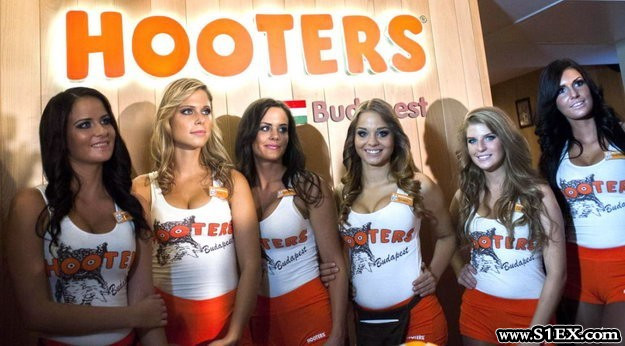 Hooters - Csöcsök és kaja